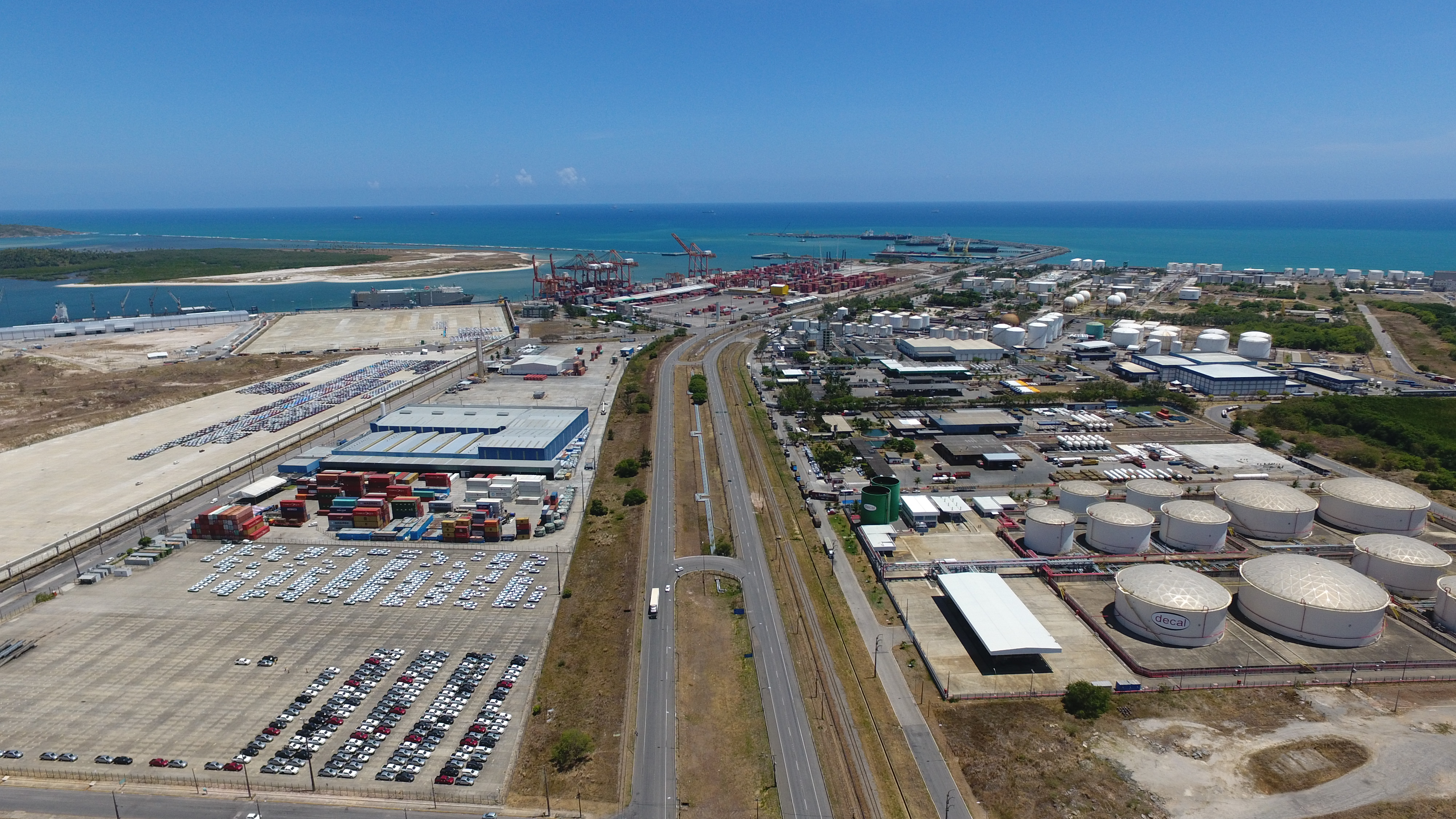 Porto de Suape dentro pra fora