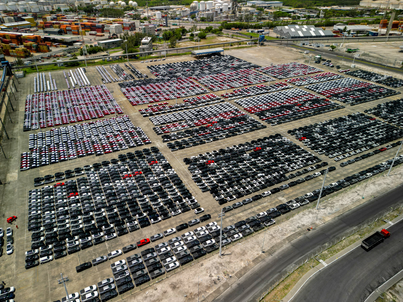 Patio de veiculos Suape1