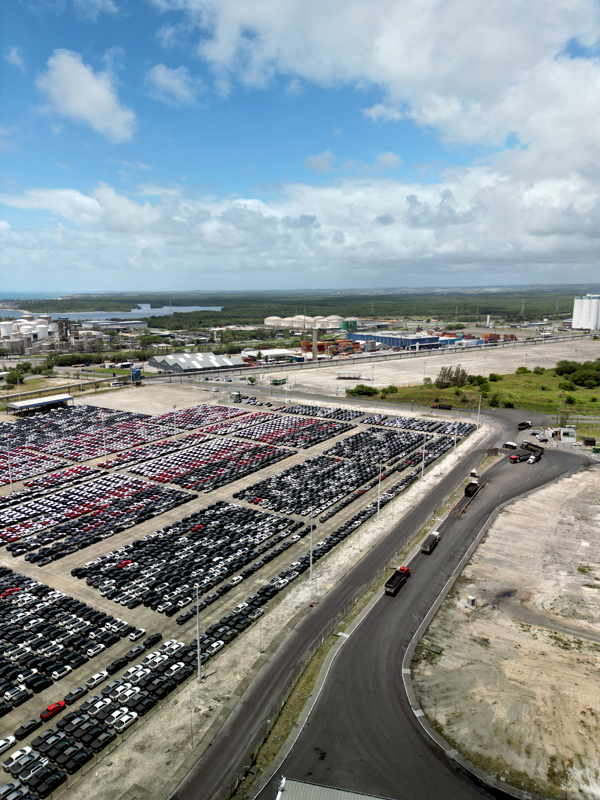 Patio de veiculos Suape2