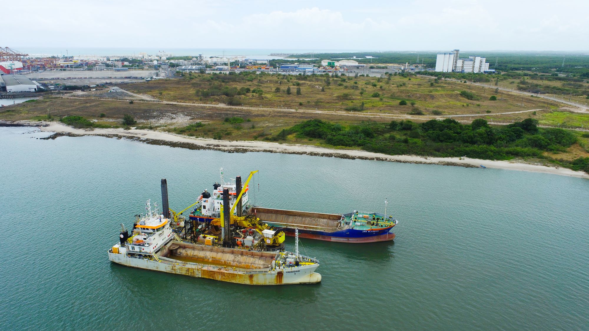 Dragagem Canal Interno Suape 2